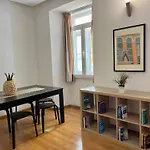 Apartment in Bairro Alto - 2 bedroom