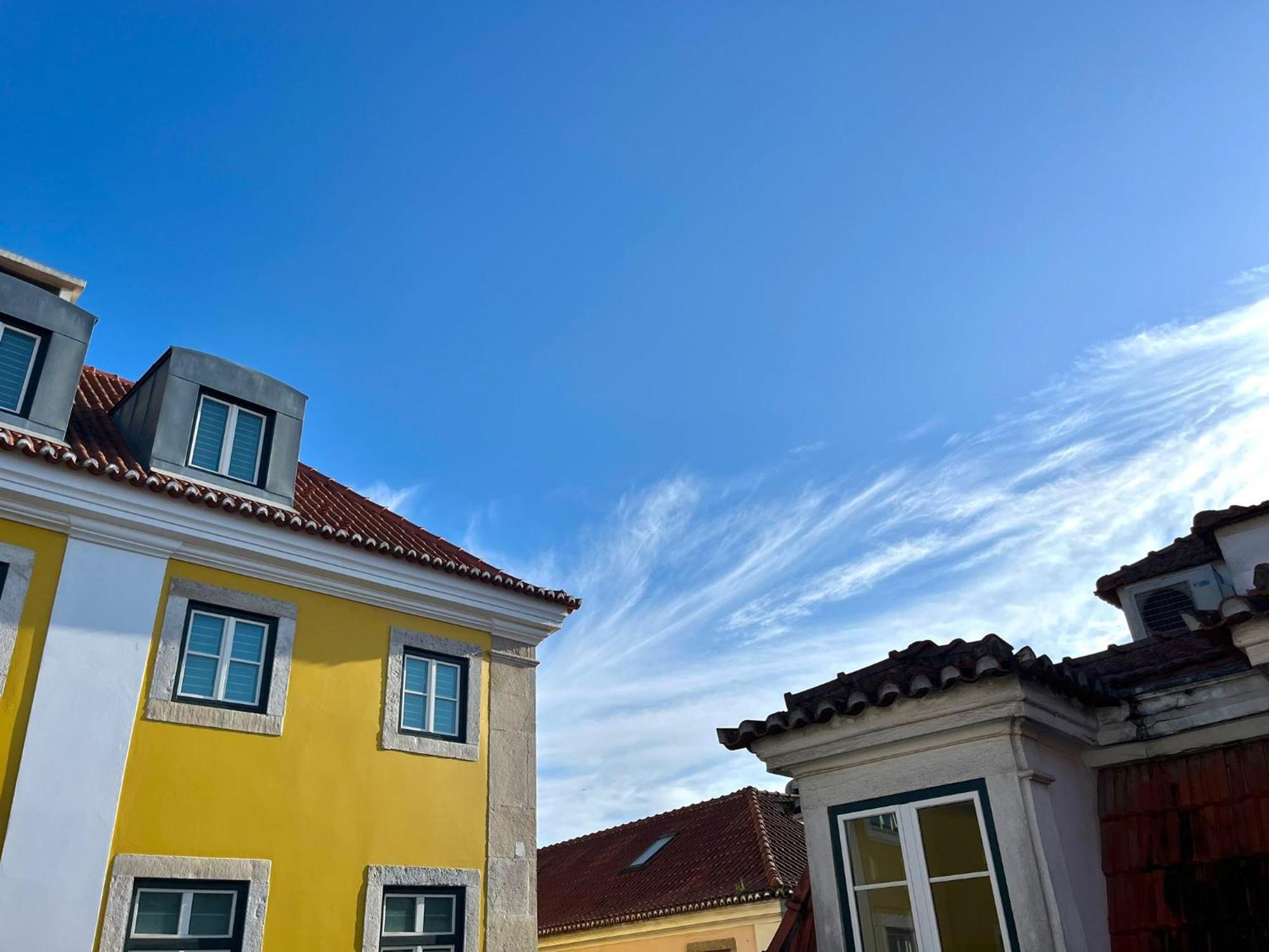 In Bairro Alto - 2 Bedroom *