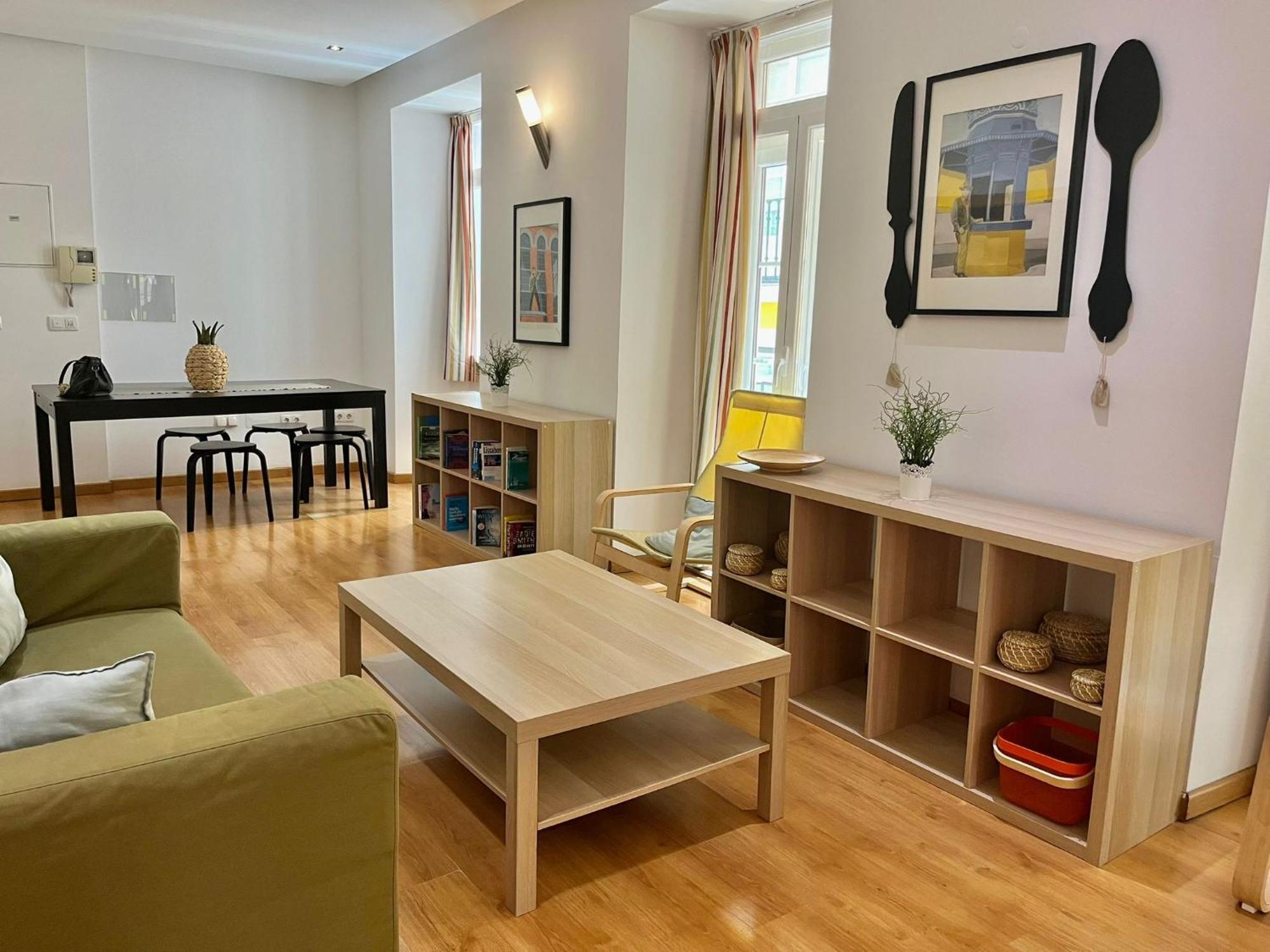 In Bairro Alto - 2 Bedroom *